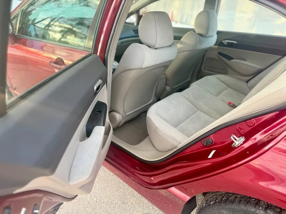 2009 Honda Civic 8th Gen - Image 9 of 13