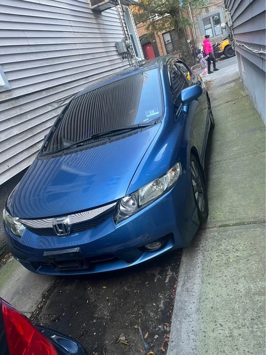 2009 Honda Civic 8th Gen - Image 5 of 7