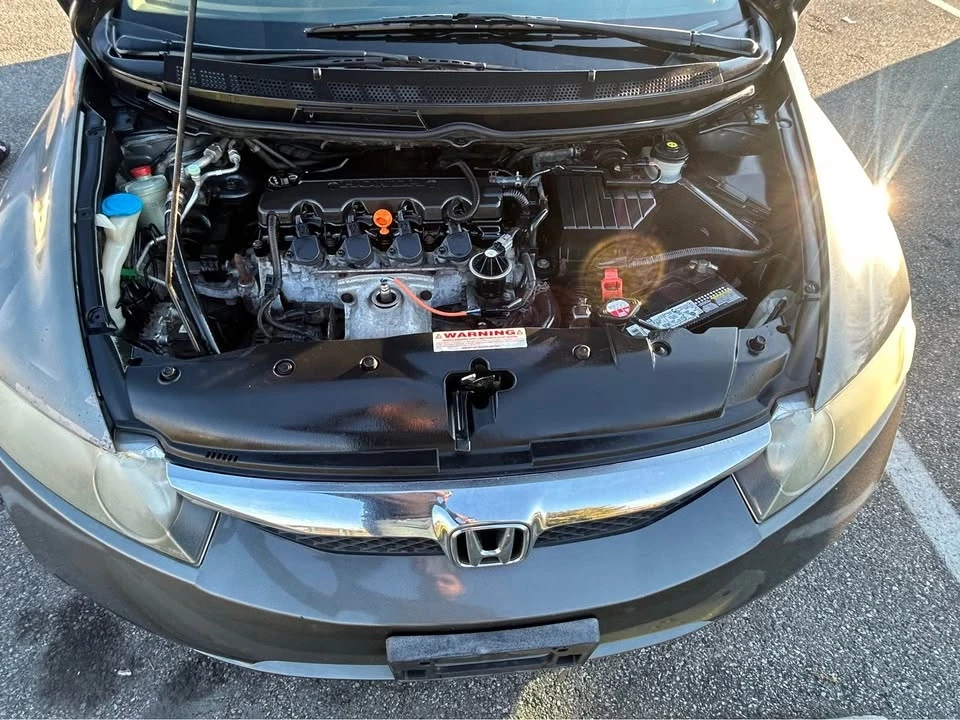 2009 Honda Civic 8th Gen - Image 2 of 9