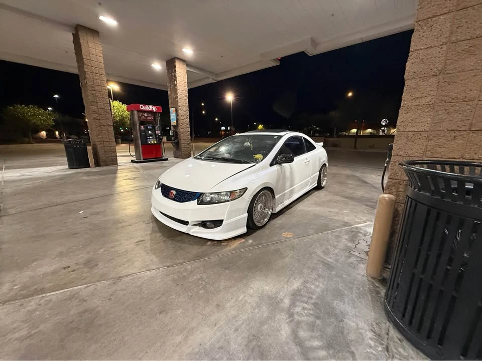 2009 Honda Civic Si 8th Gen - Image 3 of 4