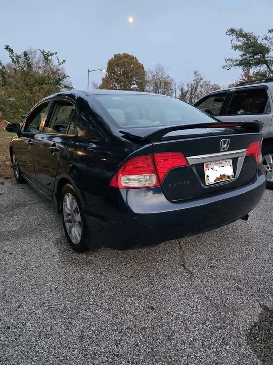 2009 Honda Civic 8th Gen - Image 3 of 8