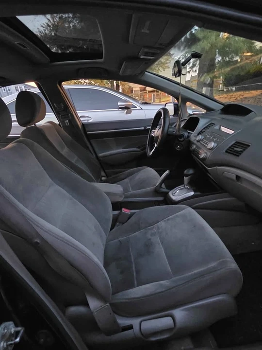 2009 Honda Civic 8th Gen - Image 7 of 8
