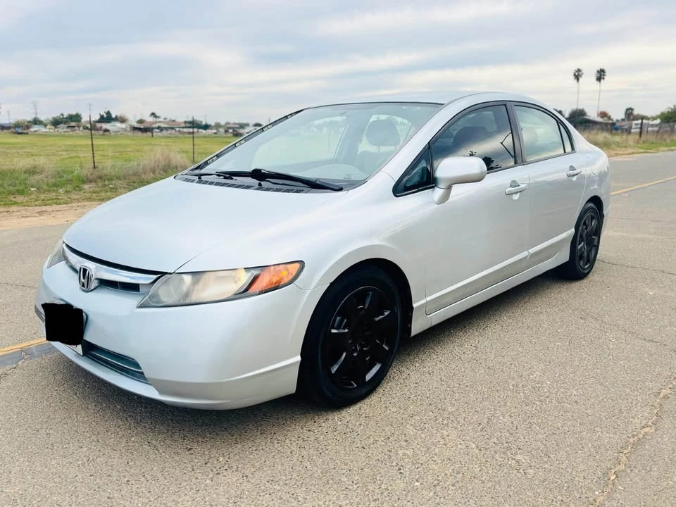 2009 Honda Civic 8th Gen - Image 2 of 17
