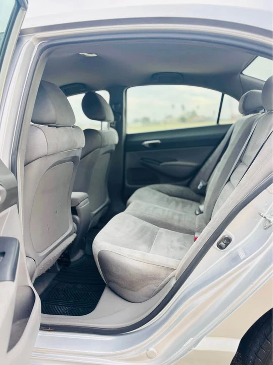 2009 Honda Civic 8th Gen - Image 11 of 17