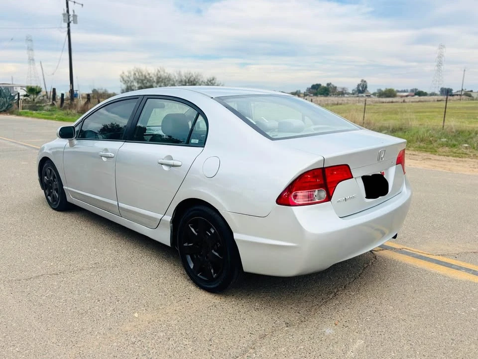 2009 Honda Civic 8th Gen - Image 4 of 17