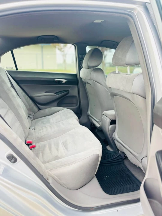 2009 Honda Civic 8th Gen - Image 14 of 17
