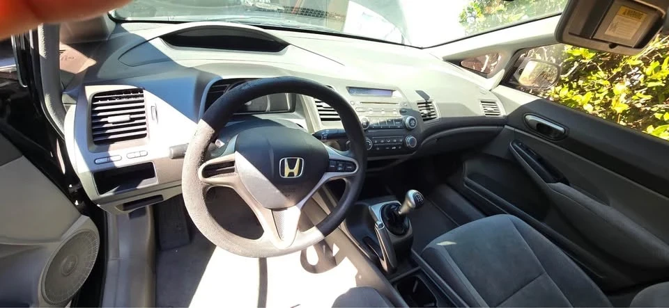 2009 Honda Civic 8th Gen - Image 6 of 9