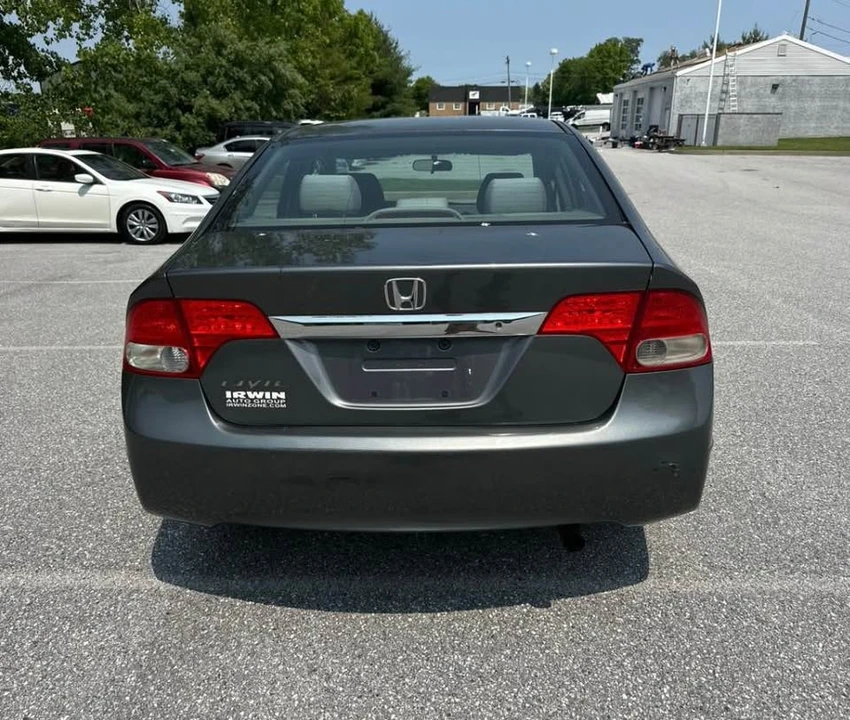 2009 Honda Civic 8th Gen - Image 7 of 8