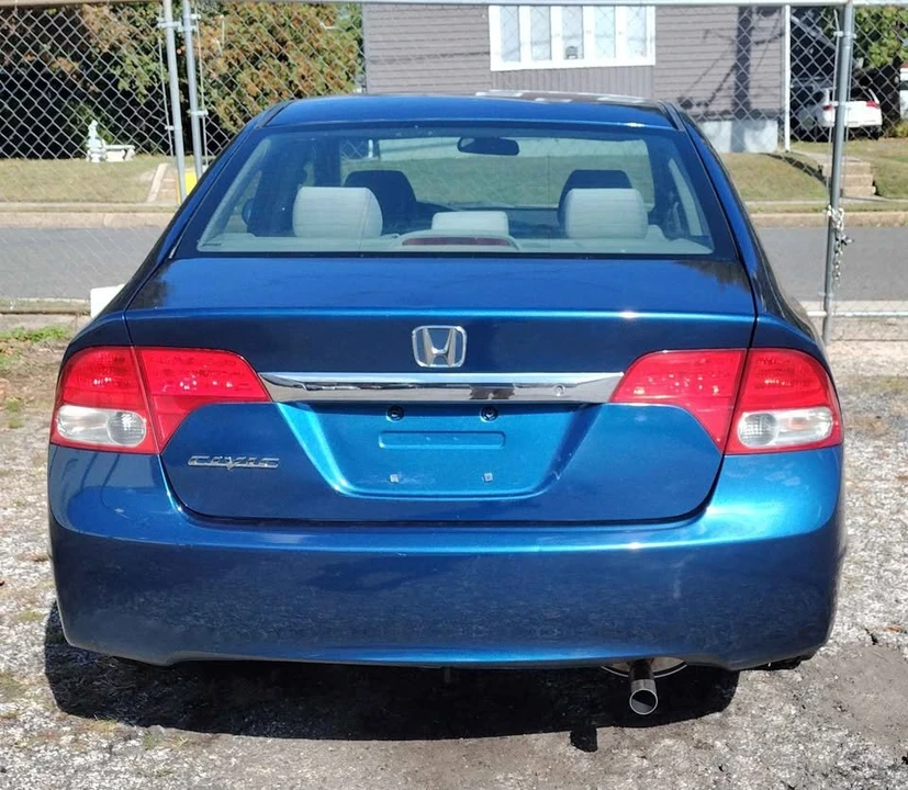 2009 Honda Civic 8th Gen - Image 13 of 15
