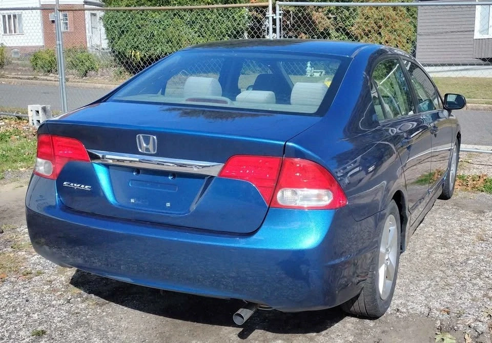 2009 Honda Civic 8th Gen - Image 16 of 16