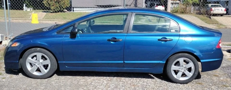 2009 Honda Civic 8th Gen - Image 4 of 16
