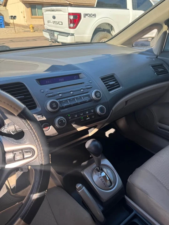 2009 Honda Civic 8th Gen - Image 4 of 5