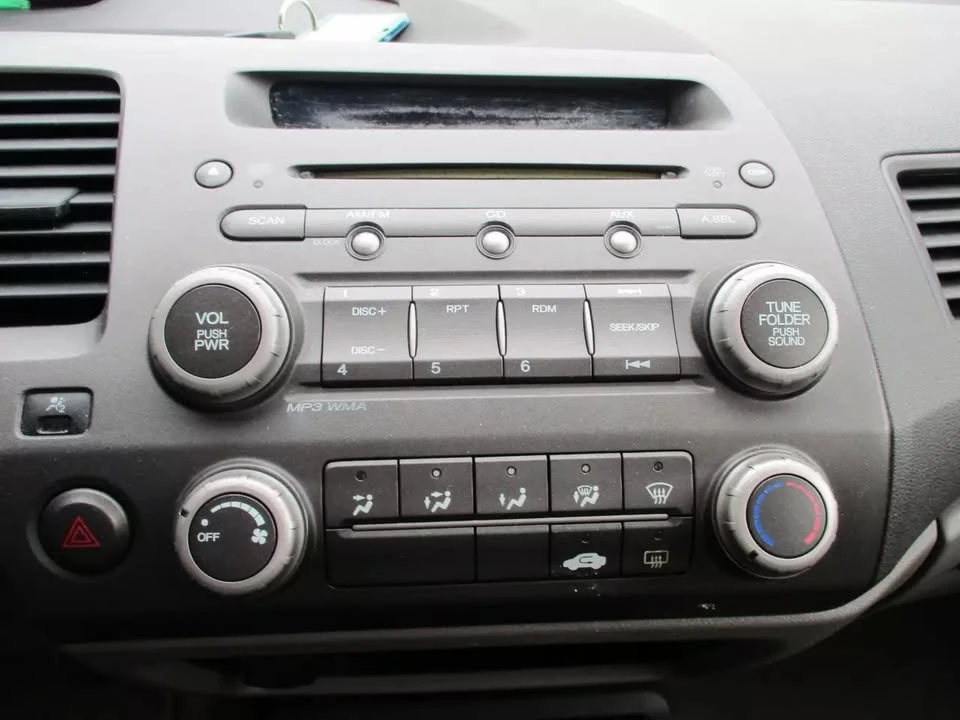 2009 Honda Civic 8th Gen - Image 9 of 12