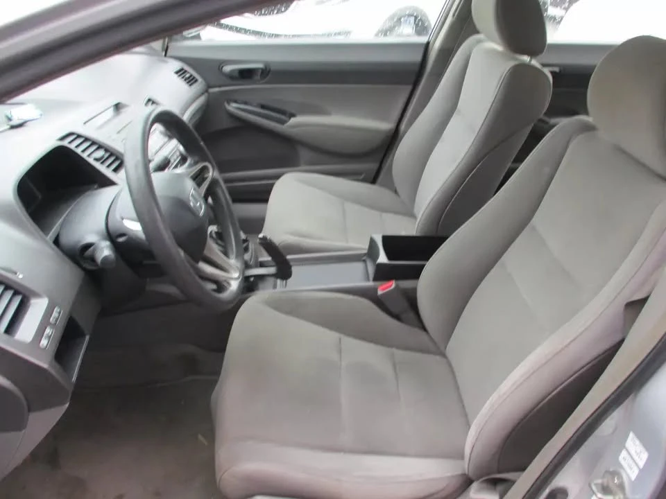 2009 Honda Civic 8th Gen - Image 7 of 12