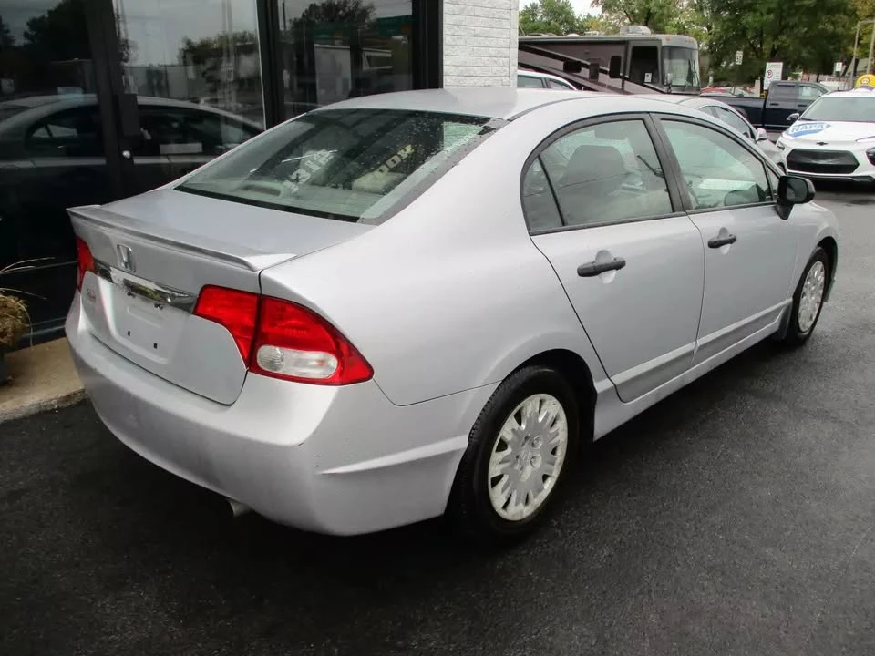 2009 Honda Civic 8th Gen - Image 2 of 12
