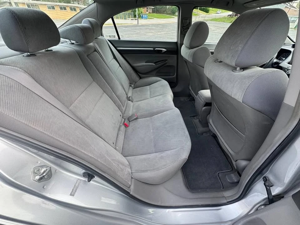 2009 Honda Civic 8th Gen - Image 10 of 19