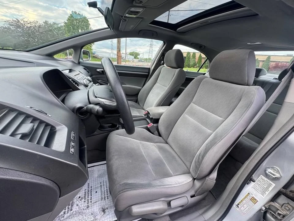 2009 Honda Civic 8th Gen - Image 9 of 19