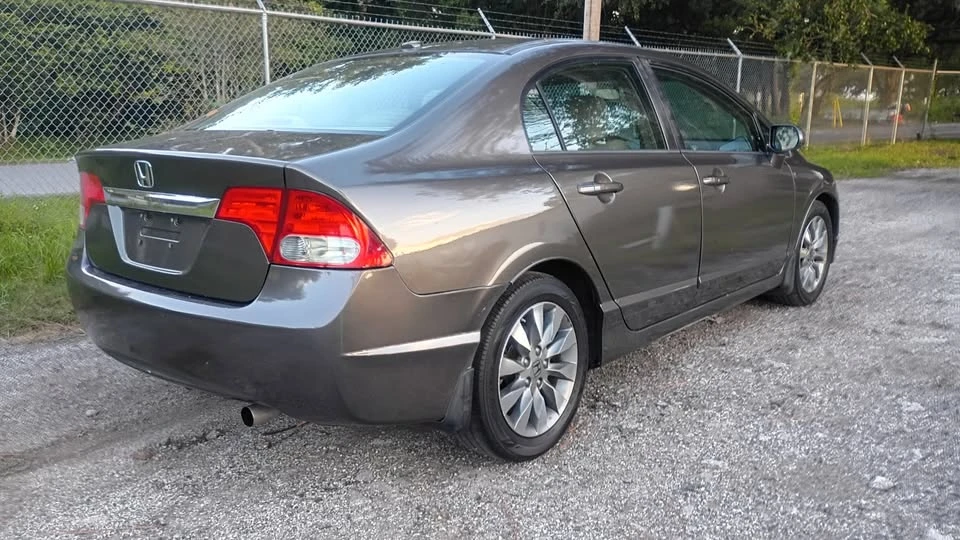 2009 Honda Civic 8th Gen - Image 5 of 18