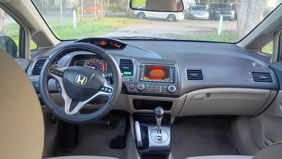 2009 Honda Civic 8th Gen - Image 10 of 18