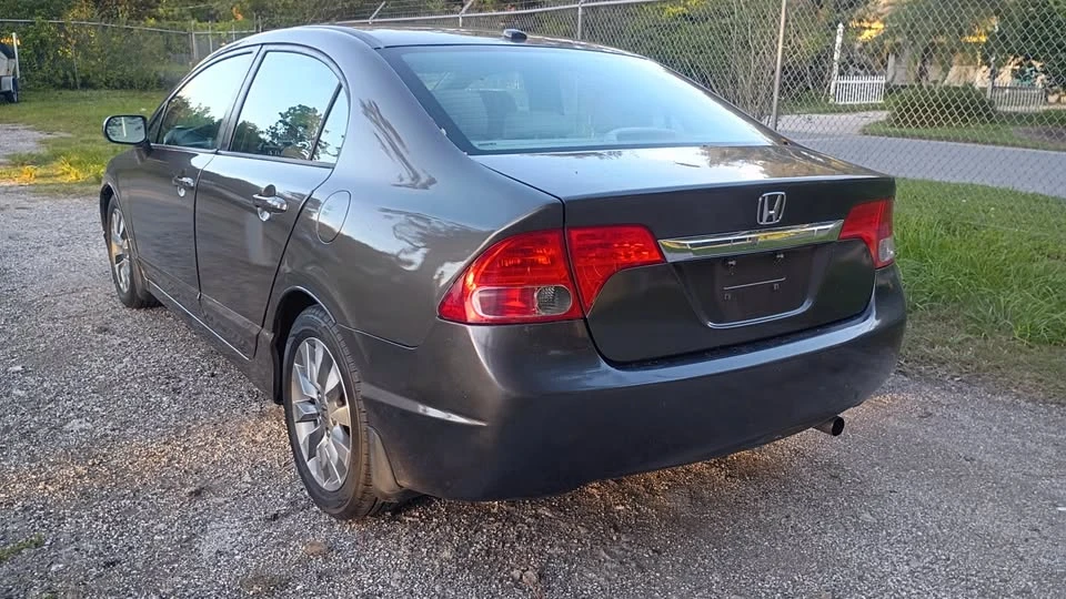 2009 Honda Civic 8th Gen - Image 6 of 18