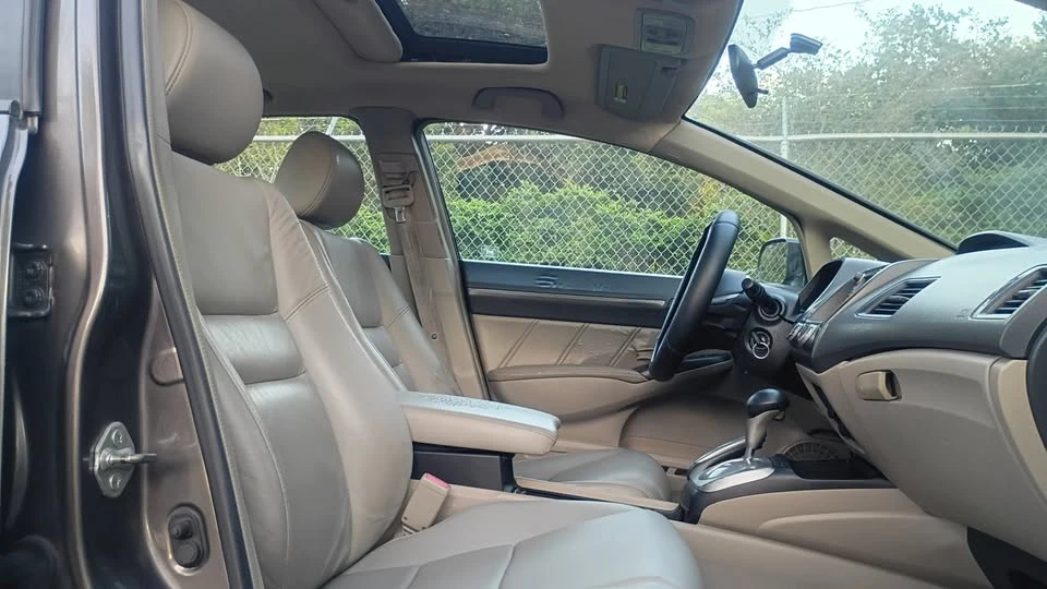 2009 Honda Civic 8th Gen - Image 12 of 18