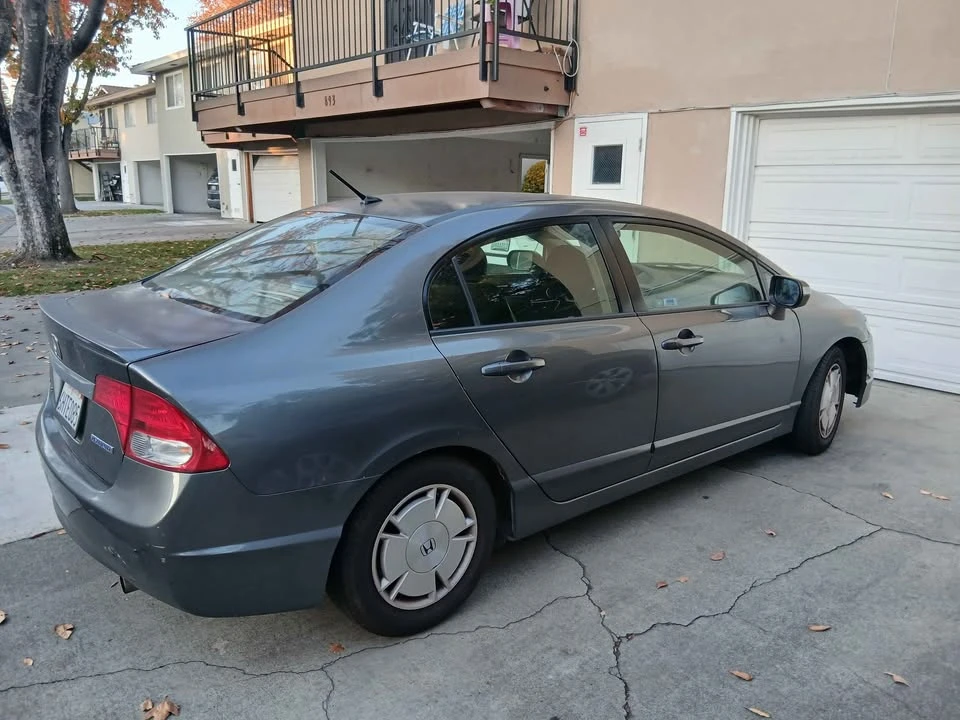 2009 Honda Civic 8th Gen - Image 2 of 7