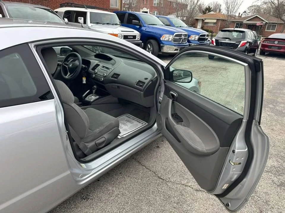 2009 Honda Civic 8th Gen - Image 16 of 20