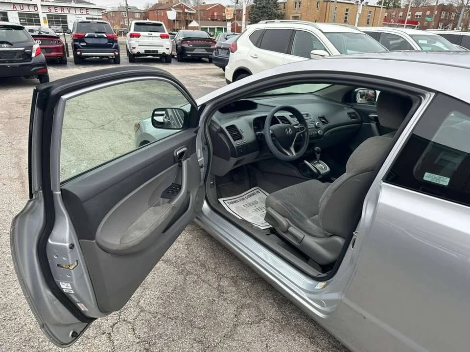 2009 Honda Civic 8th Gen - Image 10 of 20