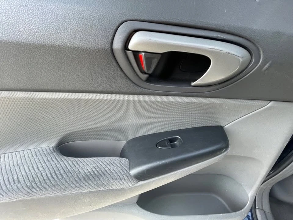 2009 Honda Civic 8th Gen - Image 16 of 19