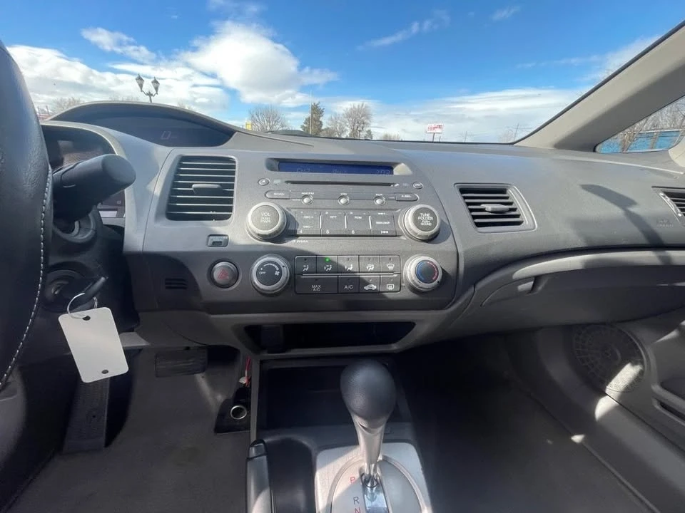 2009 Honda Civic 8th Gen - Image 13 of 19