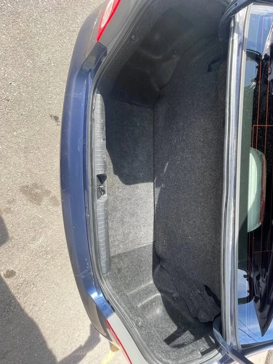 2009 Honda Civic 8th Gen - Image 17 of 19