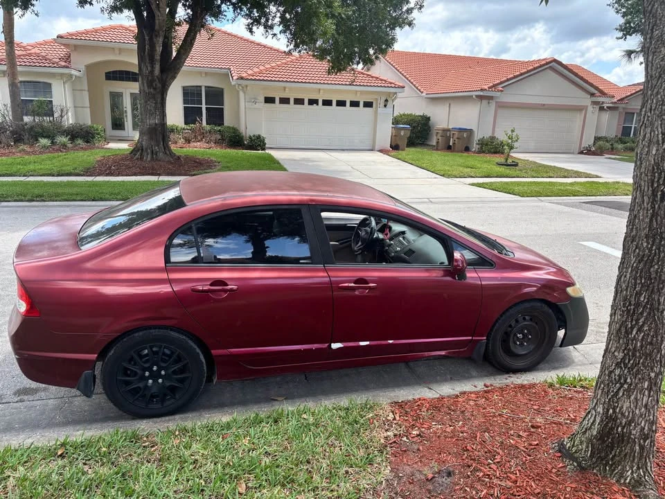 2009 Honda Civic 8th Gen - Image 2 of 10