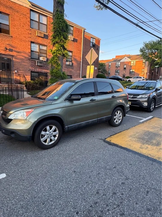 2009 Honda CR-V 3rd Gen - Image 4 of 7