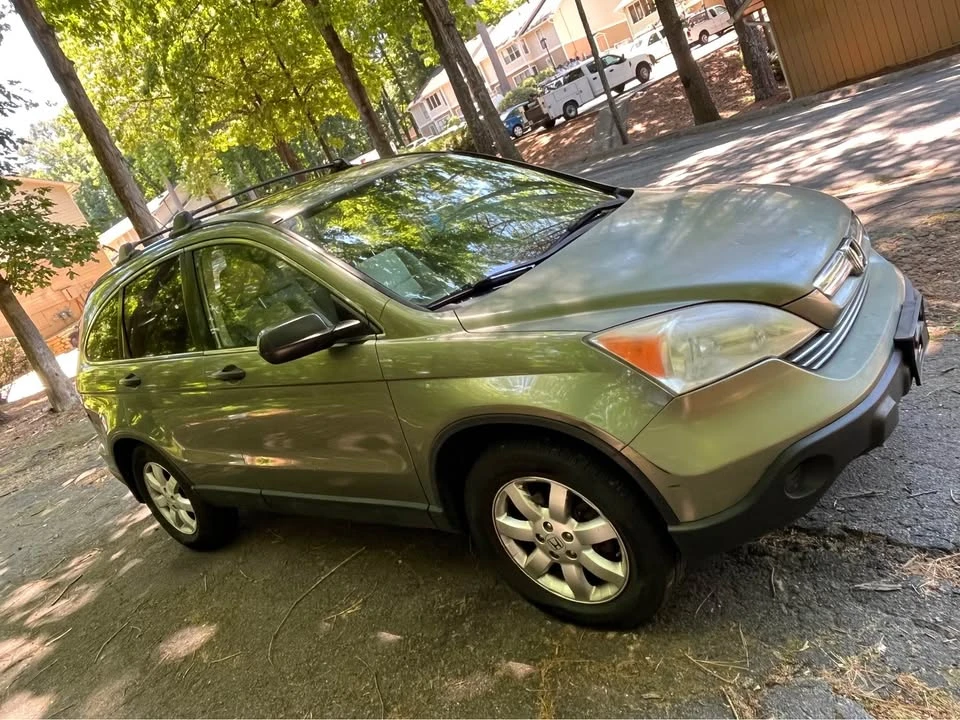 2009 Honda CR-V 3rd Gen - Image 2 of 9