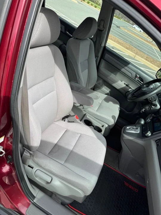2009 Honda CR-V 3rd Gen - Image 10 of 13