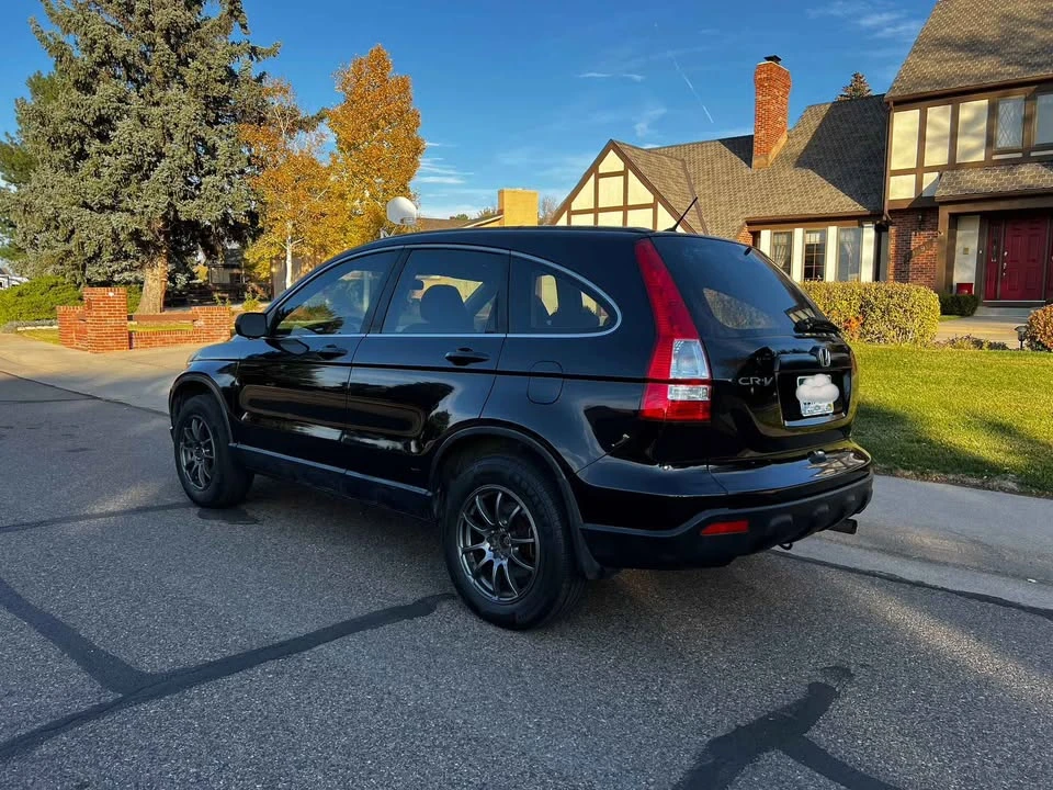 2009 Honda CR-V 3rd Gen - Image 3 of 9