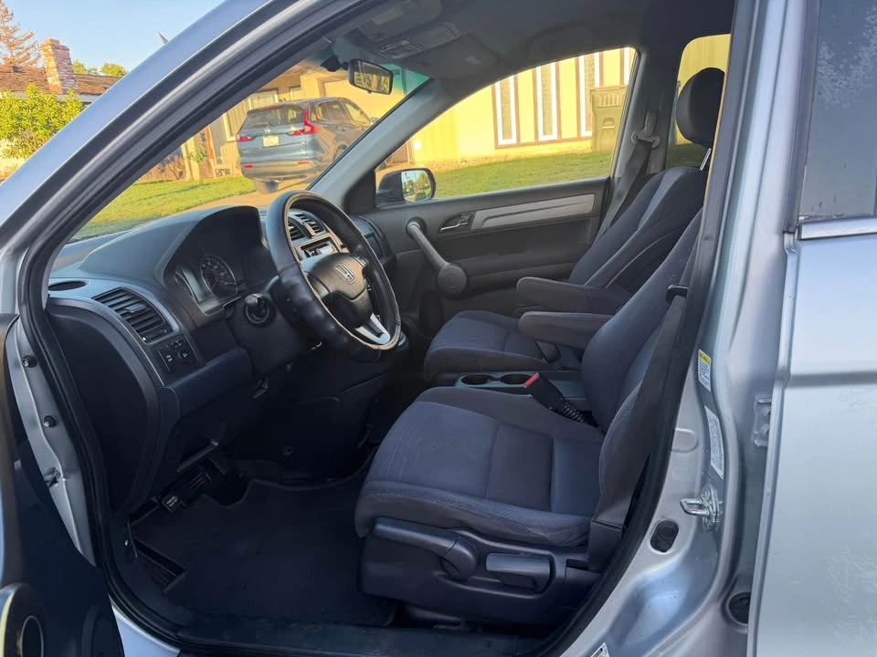 2009 Honda CR-V 3rd Gen - Image 11 of 13