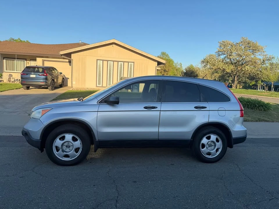 2009 Honda CR-V 3rd Gen - Image 4 of 13