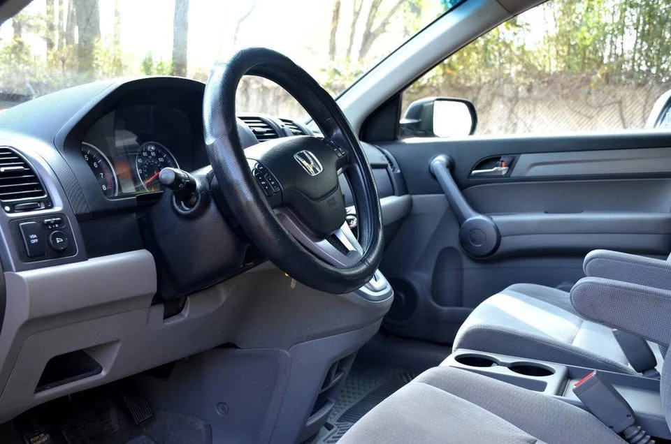 2009 Honda CR-V 3rd Gen - Image 13 of 15