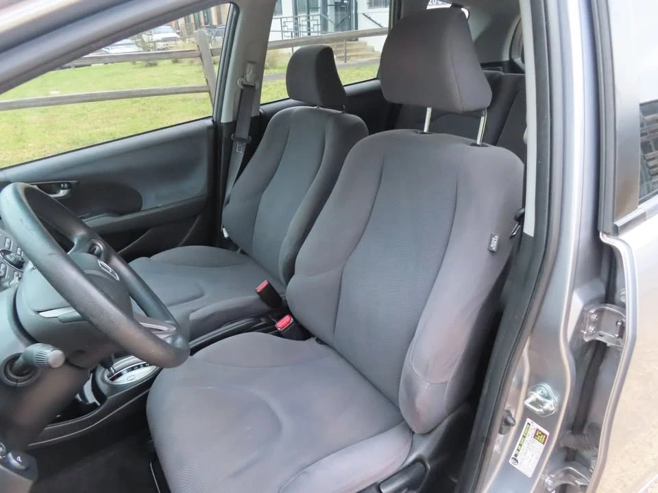 2009 Honda Fit - Image 13 of 20