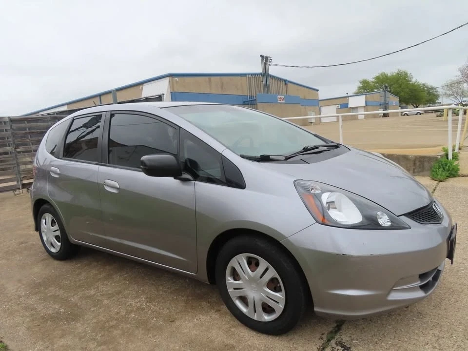 2009 Honda Fit - Image 2 of 20