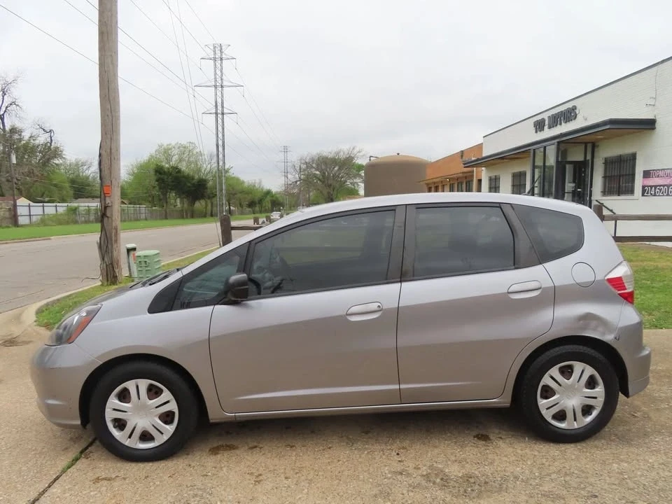 2009 Honda Fit - Image 4 of 20