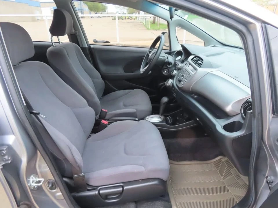 2009 Honda Fit - Image 18 of 20