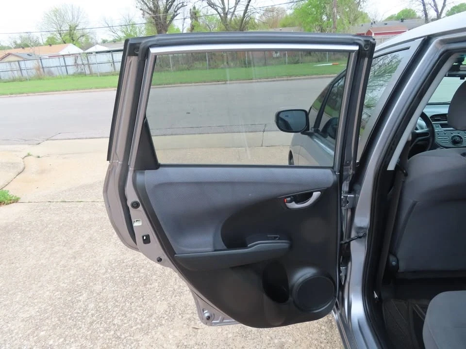 2009 Honda Fit - Image 14 of 20
