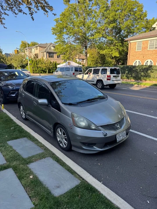 2009 Honda Fit - Image 3 of 7