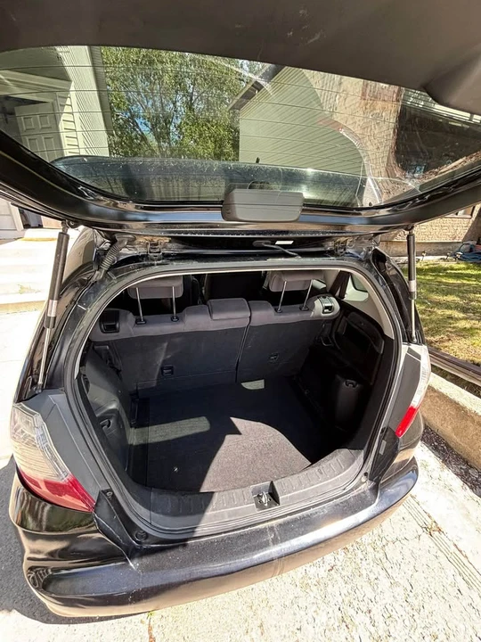 2009 Honda Fit - Image 3 of 9