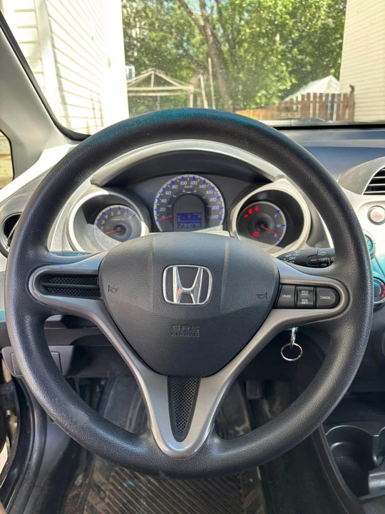 2009 Honda Fit - Image 5 of 9