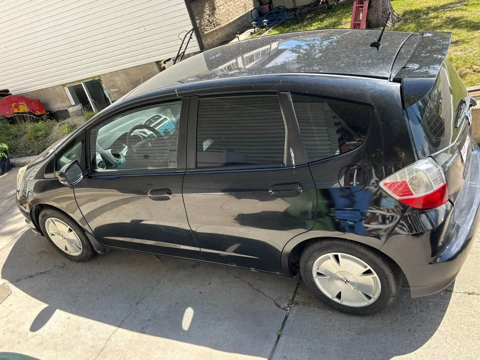 2009 Honda Fit - Image 2 of 9