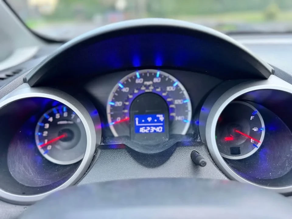 2009 Honda Fit - Image 6 of 9