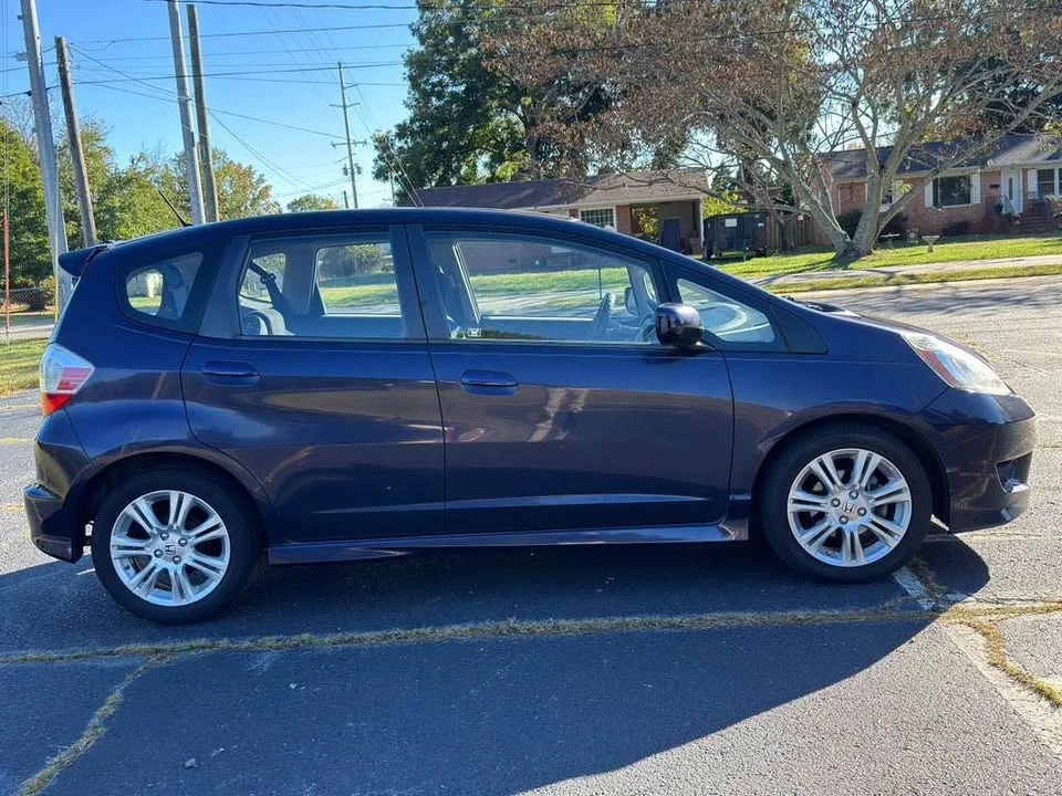2009 Honda Fit - Image 3 of 18